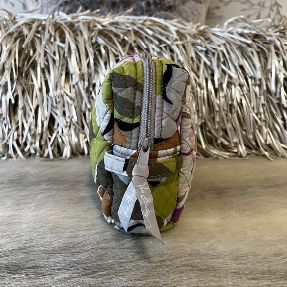 VERA BRADLEY Watercolor 2012 Large Plastic Lined Travel Cosmetic Case Lavender - Picture 3 of 10